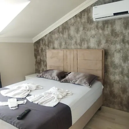 The Queens Apartment